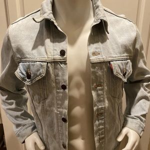 Vintage Levi’s Denim Jean Jacket 527 Light Wash MADE IN USA Medium Type 3